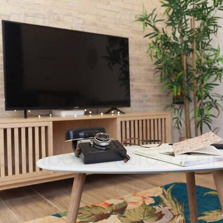 Rb - Urban Loft Retreat, Comfort & Good Location บาเลนเซีย ภายนอก รูปภาพ