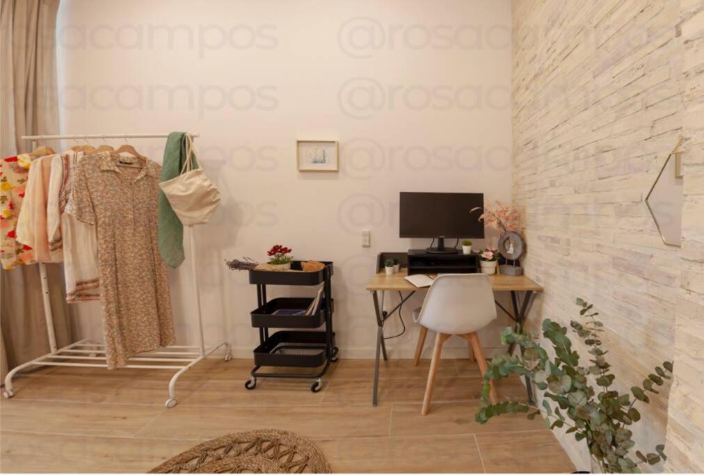 Rb - Urban Loft Retreat, Comfort & Good Location บาเลนเซีย ภายนอก รูปภาพ